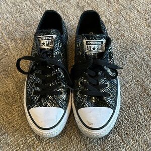 Converse snake print shoes size 7